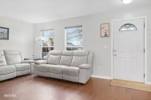 2073 Tuscany Ct, Romeoville, IL 60446 - Photo 6