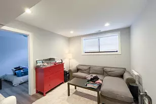 1750 W Summerdale Ave, Chicago, IL 60640 - Photo 10