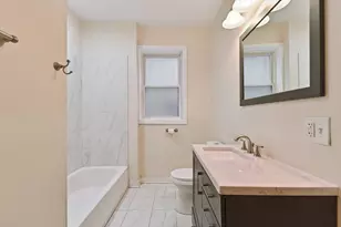 6818 S Chappel Ave, Chicago, IL 60649 - Photo 10