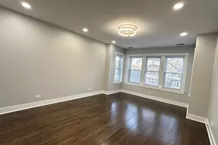 5226 N Bernard St, Chicago, IL 60625 - Photo 2