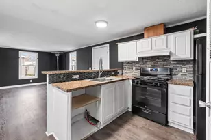 2993 Curtis St, Des Plaines, IL 60018 - Photo 6