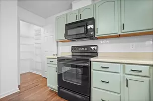 1107 Bull St, Normal, IL 61761 - Photo 16