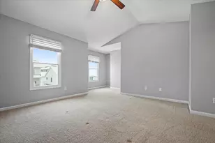 1107 Bull St, Normal, IL 61761 - Photo 24