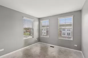 3550 Irving Pl, Woodridge, IL 60517 - Photo 24