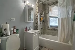 11633 S Parnell Ave, Chicago, IL 60628 - Photo 10