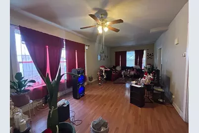 11633 S Parnell Avenue, Chicago, IL 60628 - Photo 2