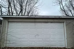 11633 S Parnell Ave, Chicago, IL 60628 - Photo 14