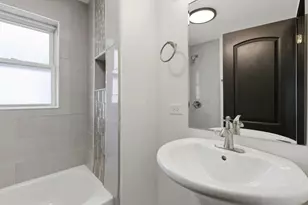 8942 S Aberdeen St, Chicago, IL 60620 - Photo 36