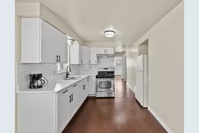2031 W James Street, Chicago, IL 60609 - Photo 6