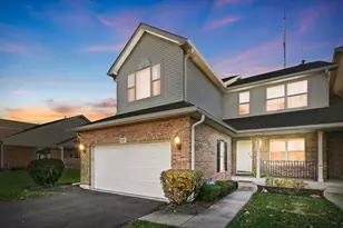 737 W St Johns Pl, Addison, IL 60101 - Photo 1