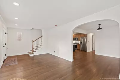 9646 S Harding Avenue, Evergreen Park, IL 60805 - Photo 6