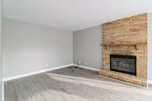 145 W Honeysuckle Dr, Round Lake Beach, IL 60073 - Photo 10