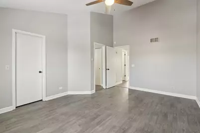 145 W Honeysuckle Drive, Round Lake Beach, IL 60073 - Photo 20