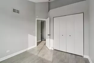 145 W Honeysuckle Dr, Round Lake Beach, IL 60073 - Photo 26