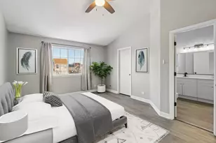 145 W Honeysuckle Dr, Round Lake Beach, IL 60073 - Photo 18