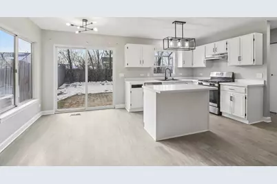 145 W Honeysuckle Drive, Round Lake Beach, IL 60073 - Photo 12