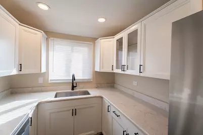 774 Terrace Court #T, Elgin, IL 60120 - Photo 4