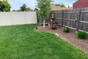 15755 Ridgeland Ave, Oak Forest, IL 60452 - Photo 8