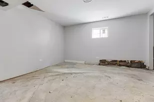 8145 S Euclid Ave, Chicago, IL 60617 - Photo 20