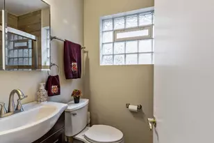 3943 N Newcastle Ave, Chicago, IL 60634 - Photo 8