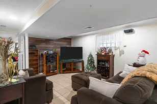 3943 N Newcastle Ave, Chicago, IL 60634 - Photo 14