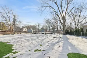 2420 Pecan St, Joliet, IL 60435 - Photo 20