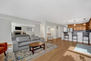 930 W Agatite Ave, Chicago, IL 60640 - Photo 4