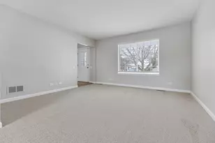 [Address not provided], Aurora, IL 60506 - Photo 4