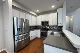 3029 Peachtree Cir, Aurora, IL 60502 - Photo 6