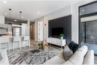 5753 N Broadway Street #303, Chicago, IL 60660 - Photo 8