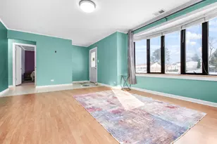 1090 W Grant Dr, Des Plaines, IL 60016 - Photo 4