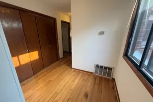 7412 N Western Ave, Chicago, IL 60645 - Photo 4