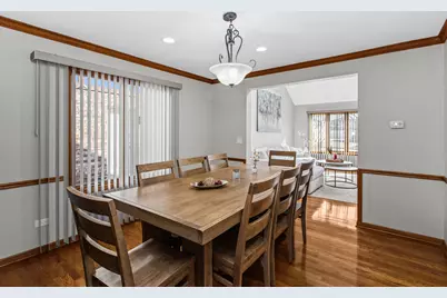 8208 W Park Avenue, Niles, IL 60714 - Photo 4