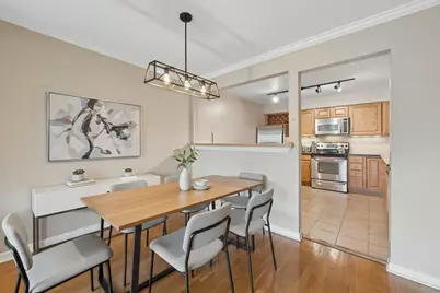 2033 Sherman Avenue #409, Evanston, IL 60201 - Photo 6