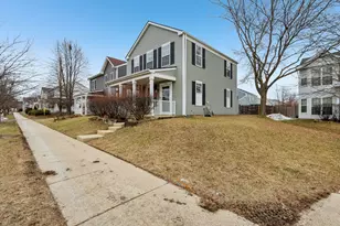 1010 Symphony Dr, Aurora, IL 60504 - Photo 2