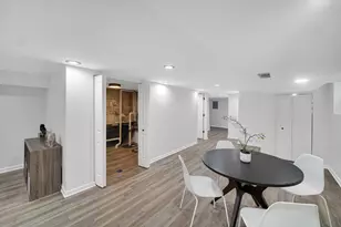1707 E 93rd St, Chicago, IL 60617 - Photo 16