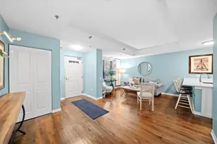 1159 N Cambridge Ave, Chicago, IL 60610 - Photo 8