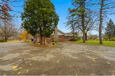 6N879 Dunham Road, Wayne, IL 60184 - Photo 2