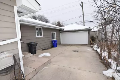 8705 45th Street, Lyons, IL 60534 - Photo 4