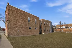 3858 W Ohio St, Chicago, IL 60624 - Photo 8