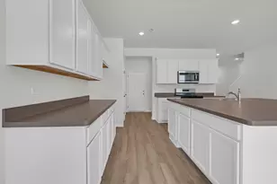 5918 Hawkweed Dr, Naperville, IL 60564 - Photo 14