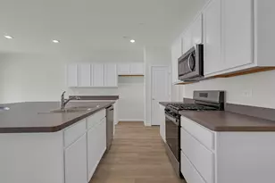 5918 Hawkweed Dr, Naperville, IL 60564 - Photo 10