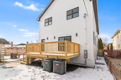 2411 N 77th Avenue, Elmwood Park, IL 60707 - Photo 32