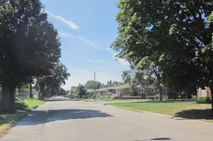 11149 S Green Bay Ave, Chicago, IL 60617 - Photo 6