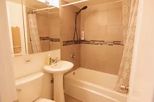 10811 S Lloyd Dr, Worth, IL 60482 - Photo 6