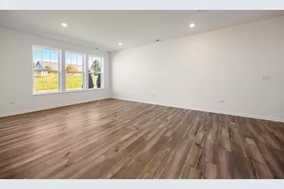 668 Cassia Court #0, Crystal Lake, IL 60012 - Photo 8