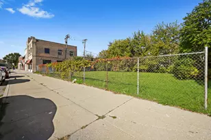 1310 E 75th St, Chicago, IL 60619 - Photo 34