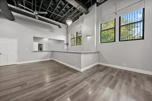 1310 E 75th St, Chicago, IL 60619 - Photo 8