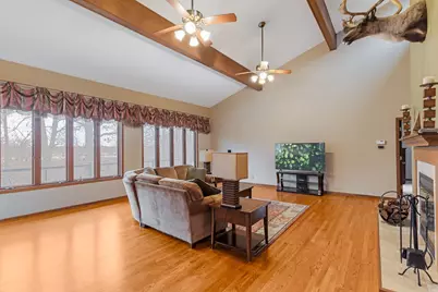 1606 W August Lane, McHenry, IL 60051 - Photo 4