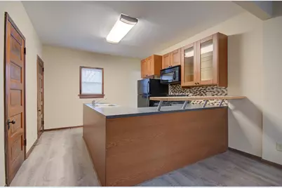 811 John Street, Joliet, IL 60435 - Photo 2